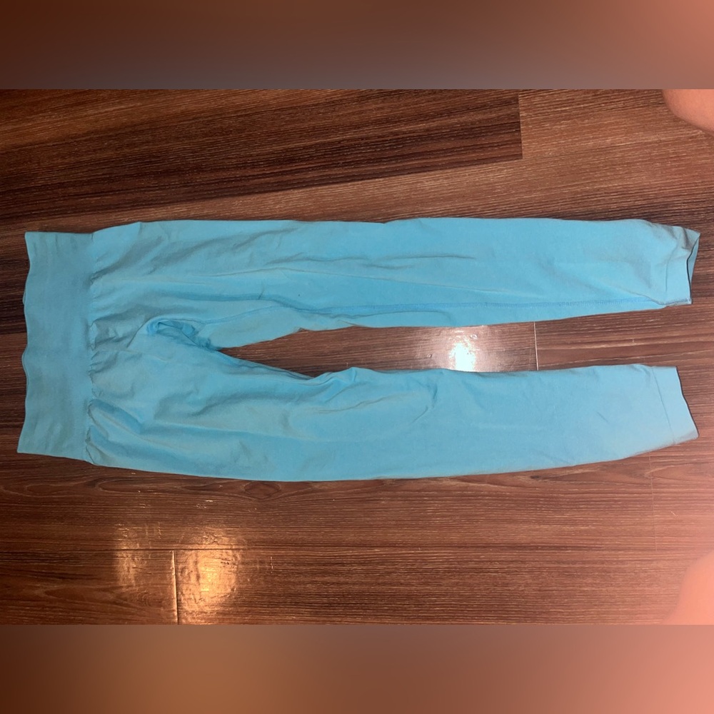 NVGT yoga pants